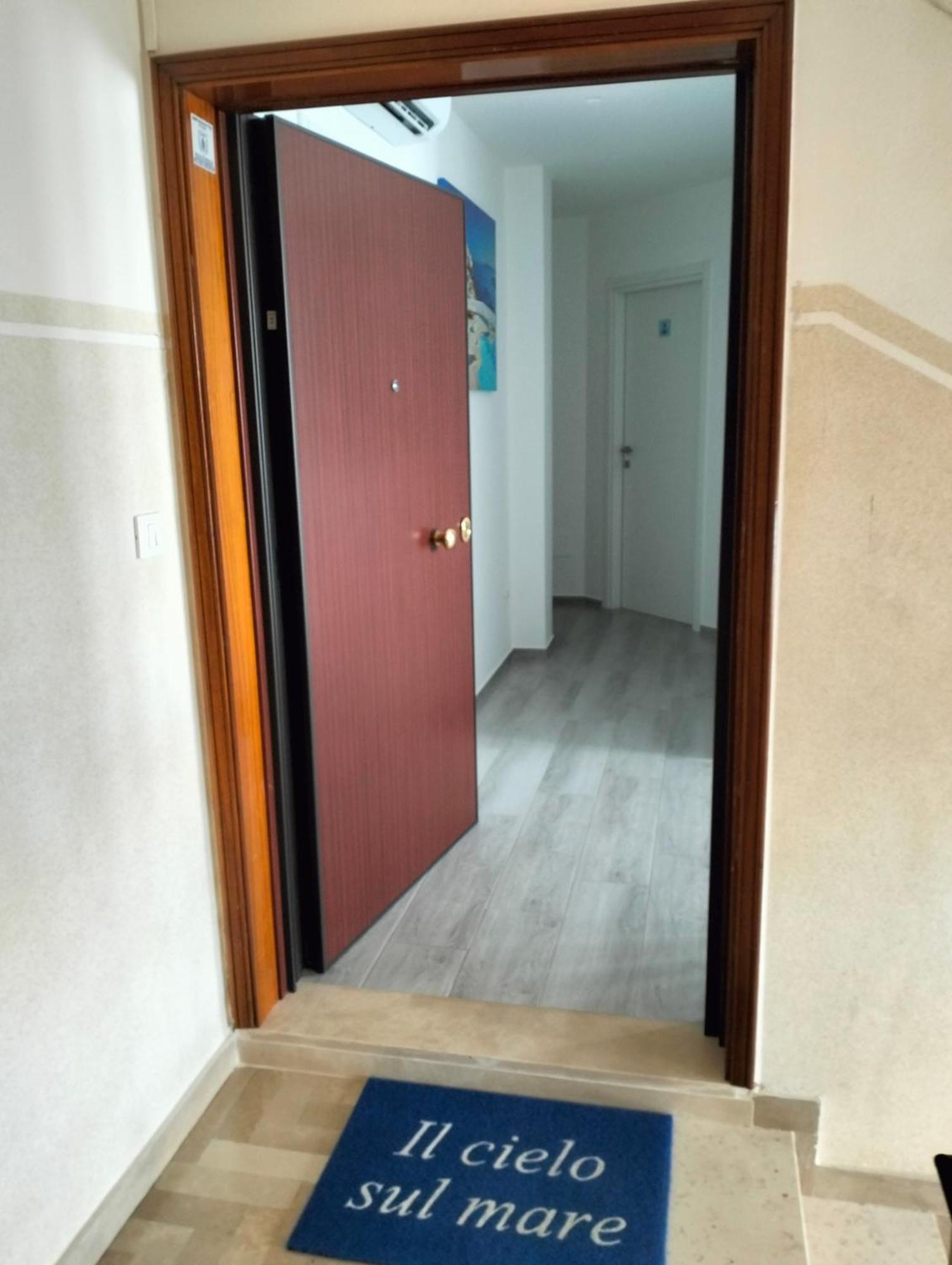 Il Cielo Sul Mare Bed & Breakfast Bisceglie Ngoại thất bức ảnh